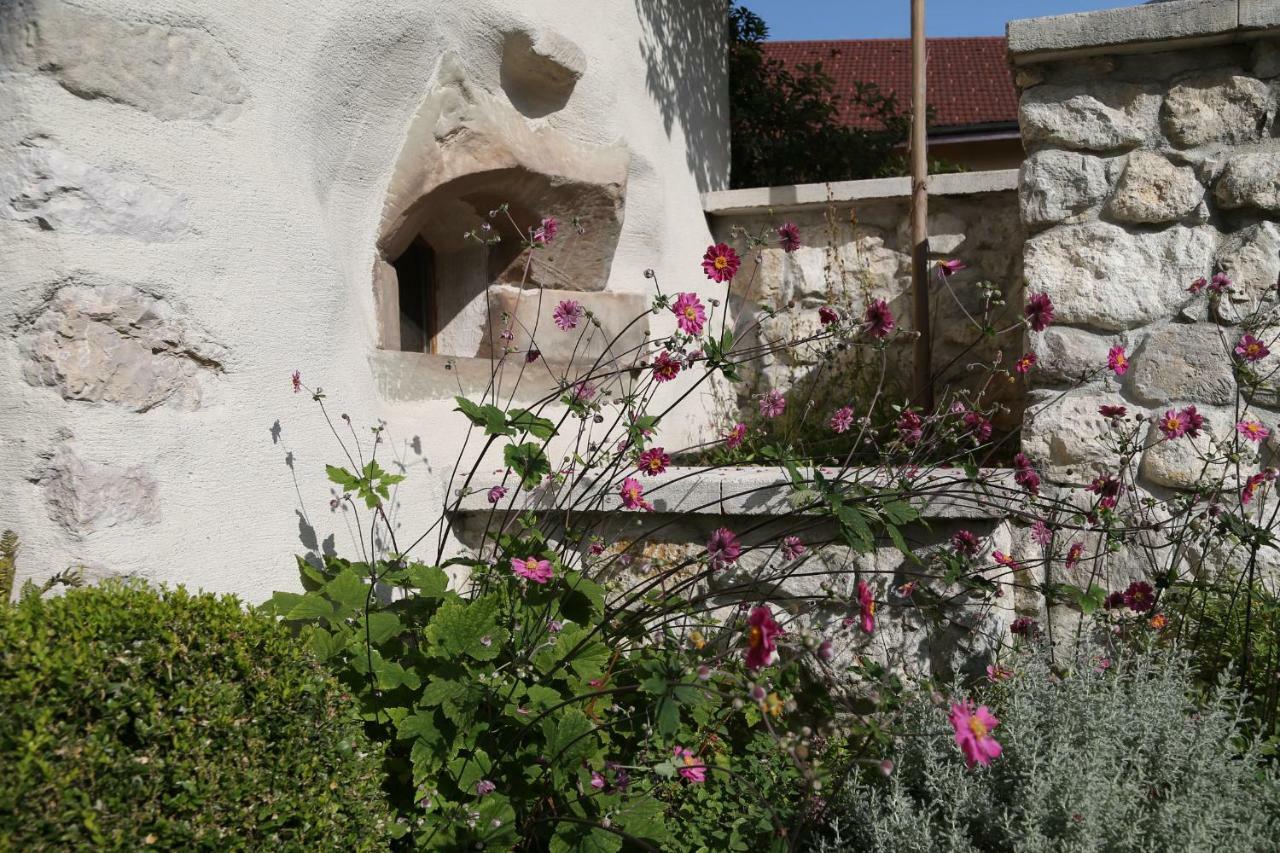 Le Manoir Panzió Chaumont  Kültér fotó